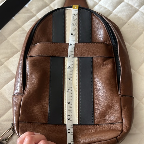 Coach Leather Sling crossbody bag - Picture 9 of 12